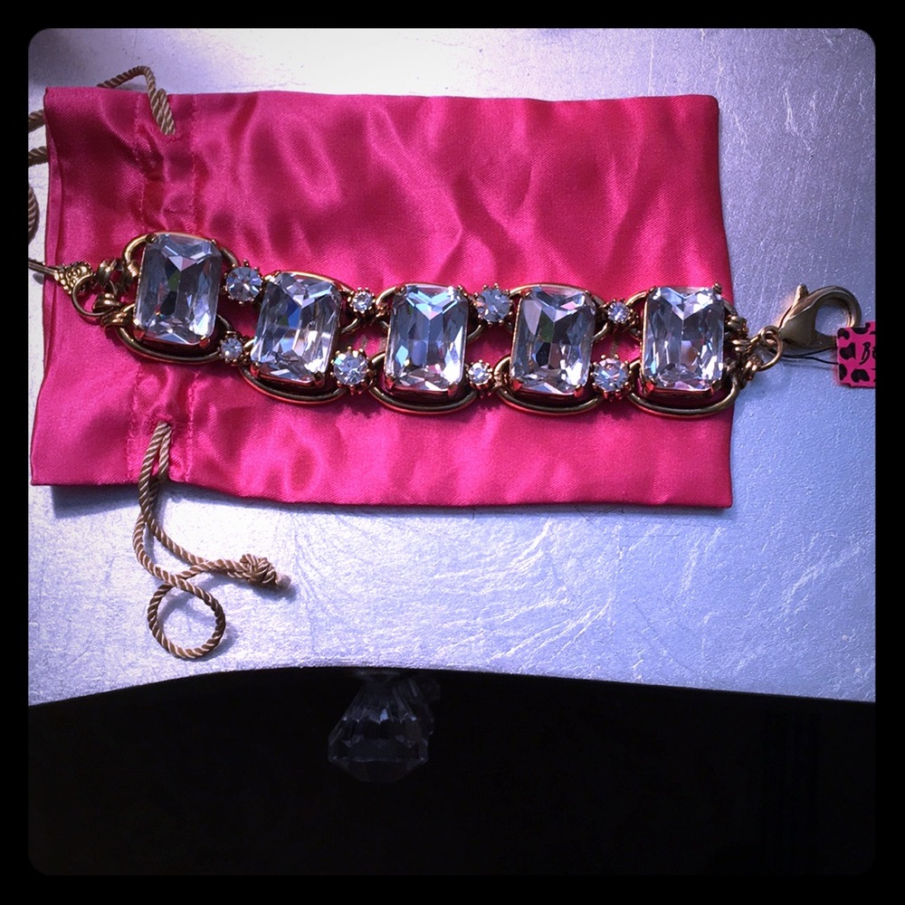 Betsey Johnson Iconic Diamond Gold Bracelet NWT
